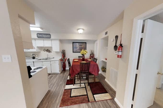 Northlake Manor – photo 2