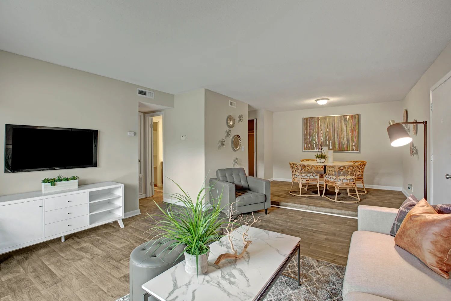 Lacota Apartments – photo 4