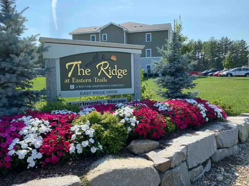 The Ridge at Eastern Trails Apartments – photo 1