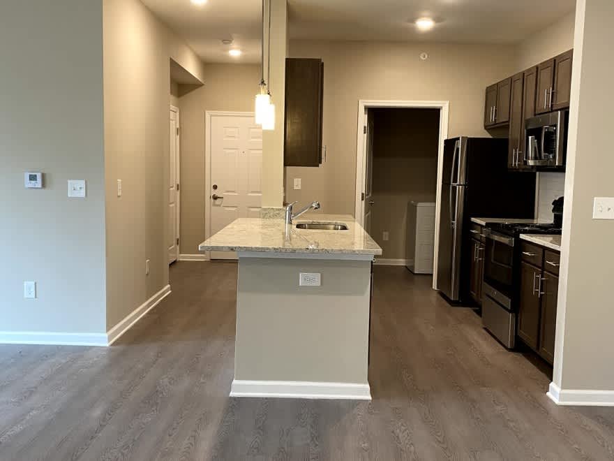 Graybrook & Graycroft Apartments – photo 3