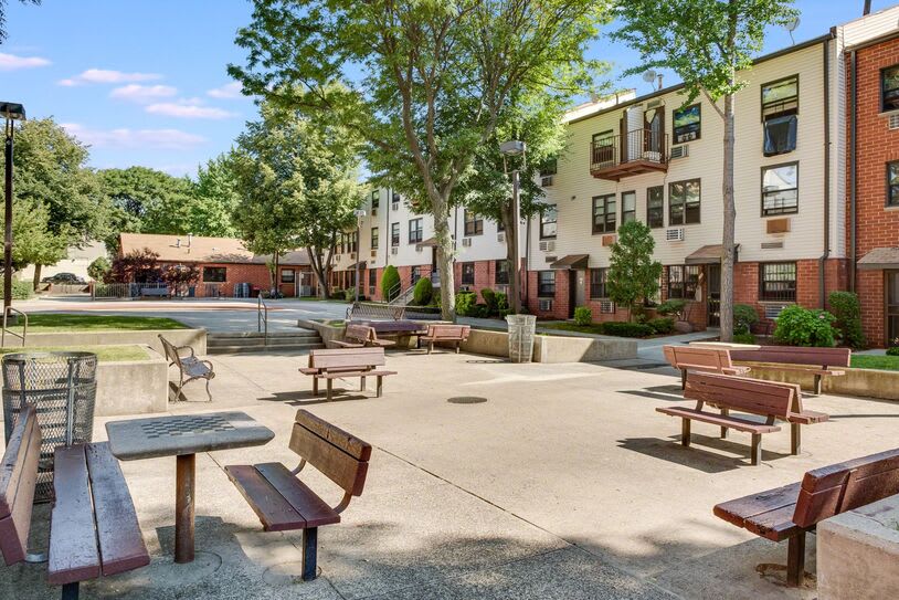 Brownsville Gardens- Affordable housing – photo 3