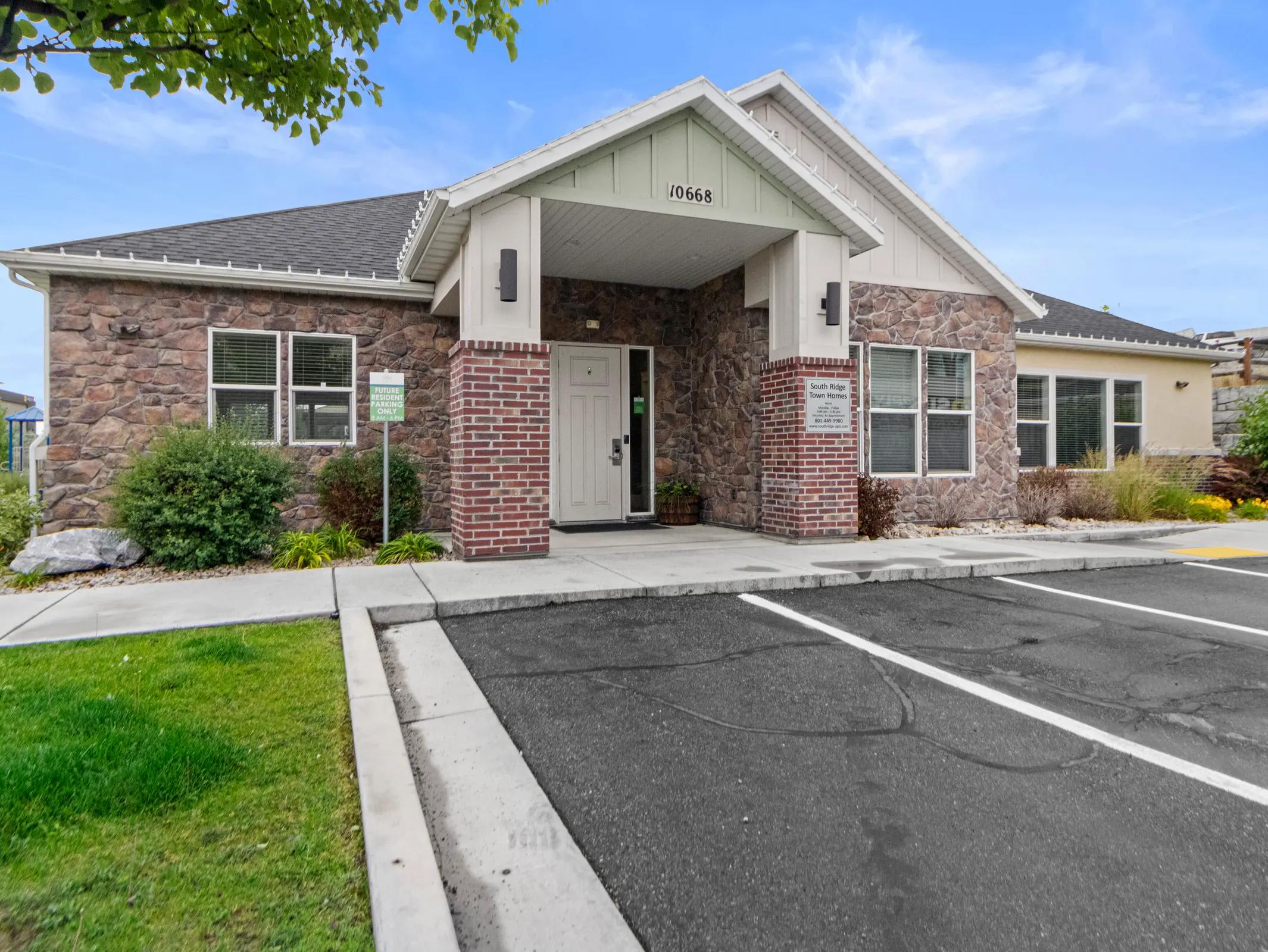 South Ridge Townhomes – photo 1