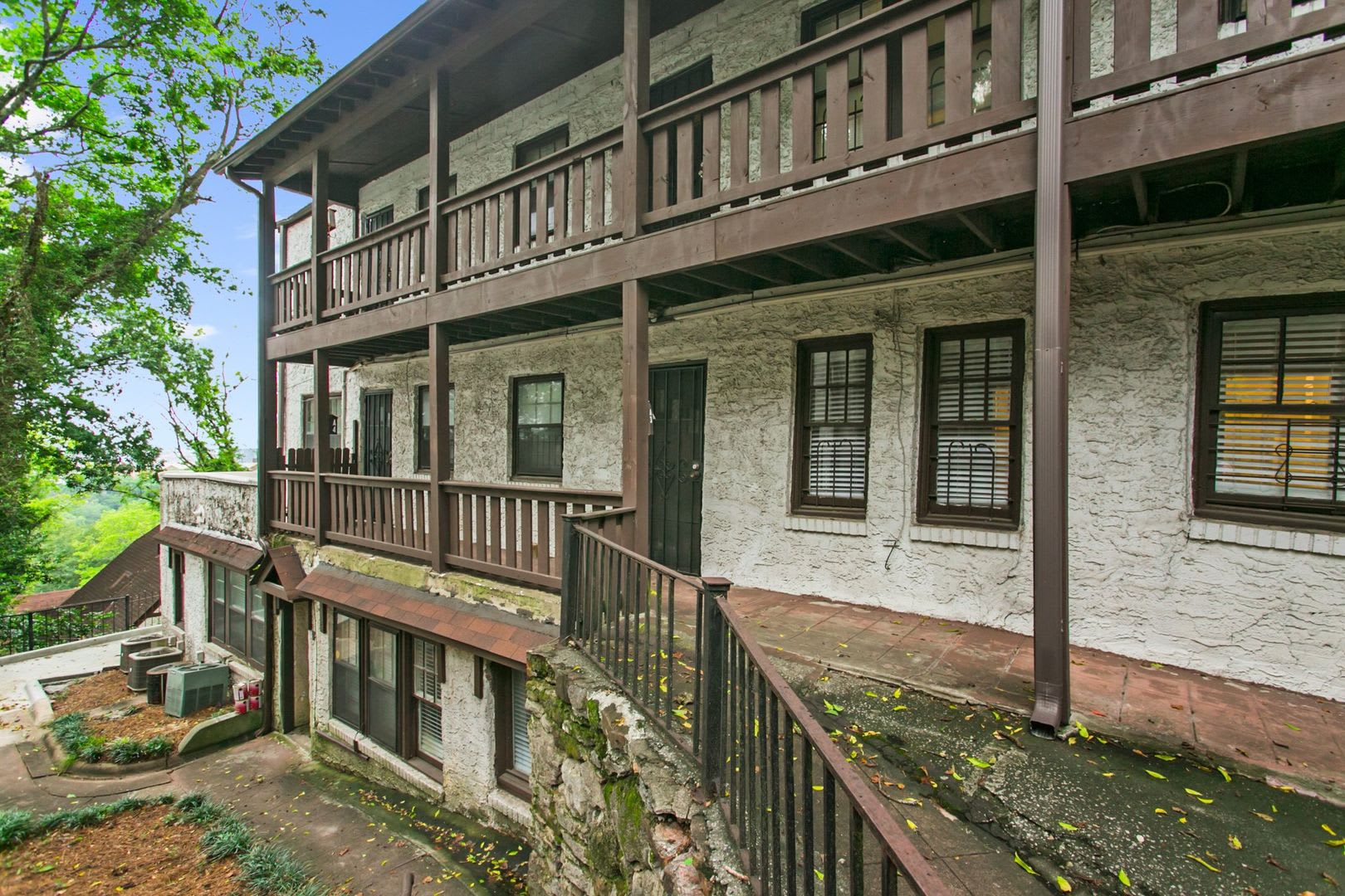 Manor Village – photo 1