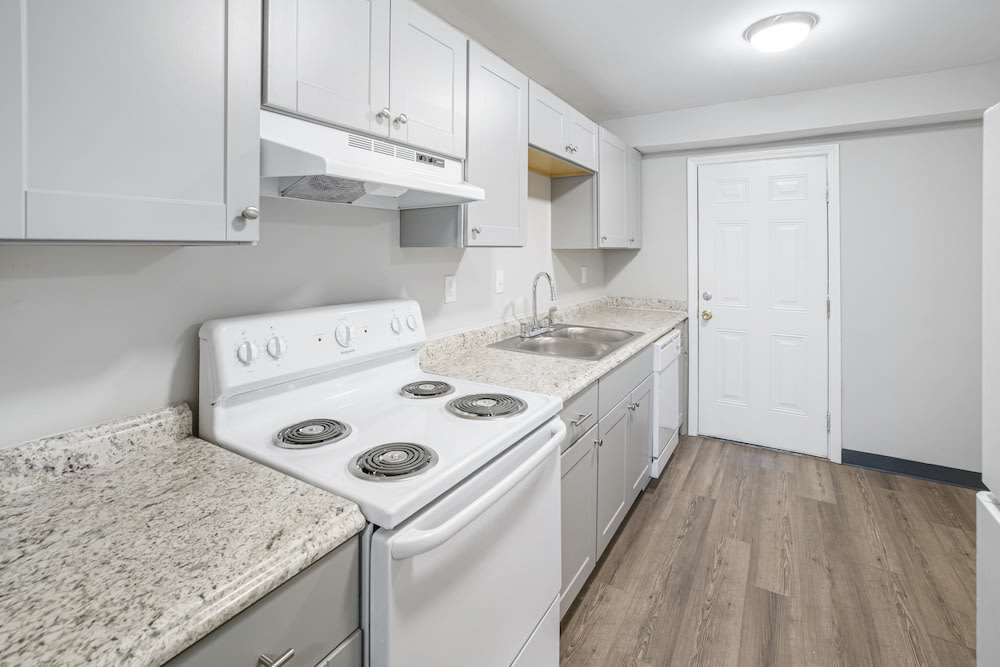 The Residences at Lakeview – photo 2