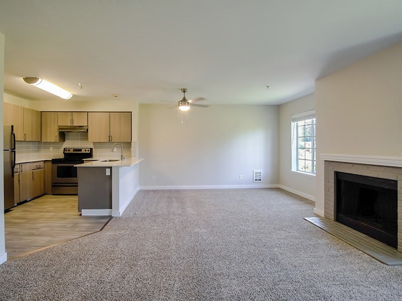 Creekside Village Apartments – photo 3