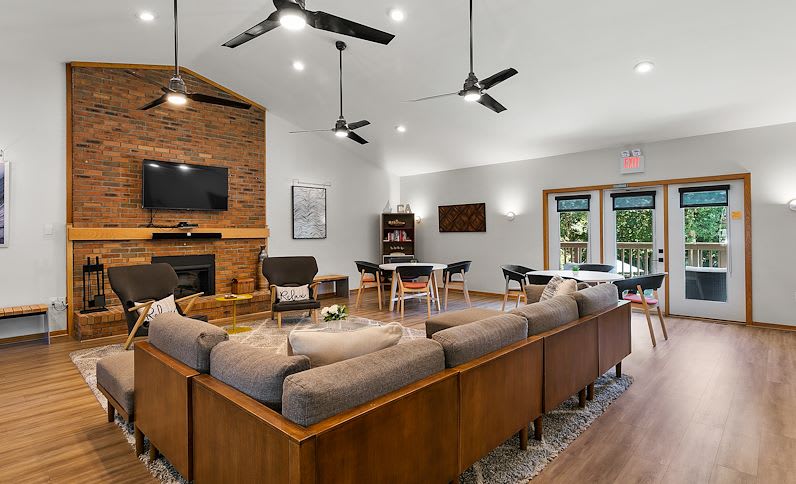 California Apartments – photo 5