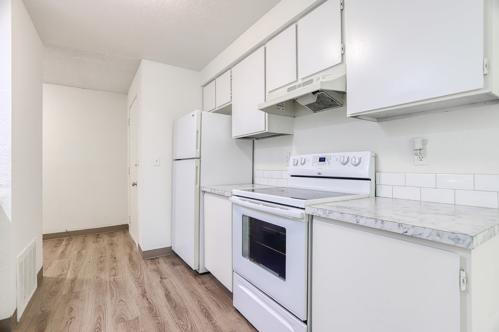 Windsong Apartments – photo 1