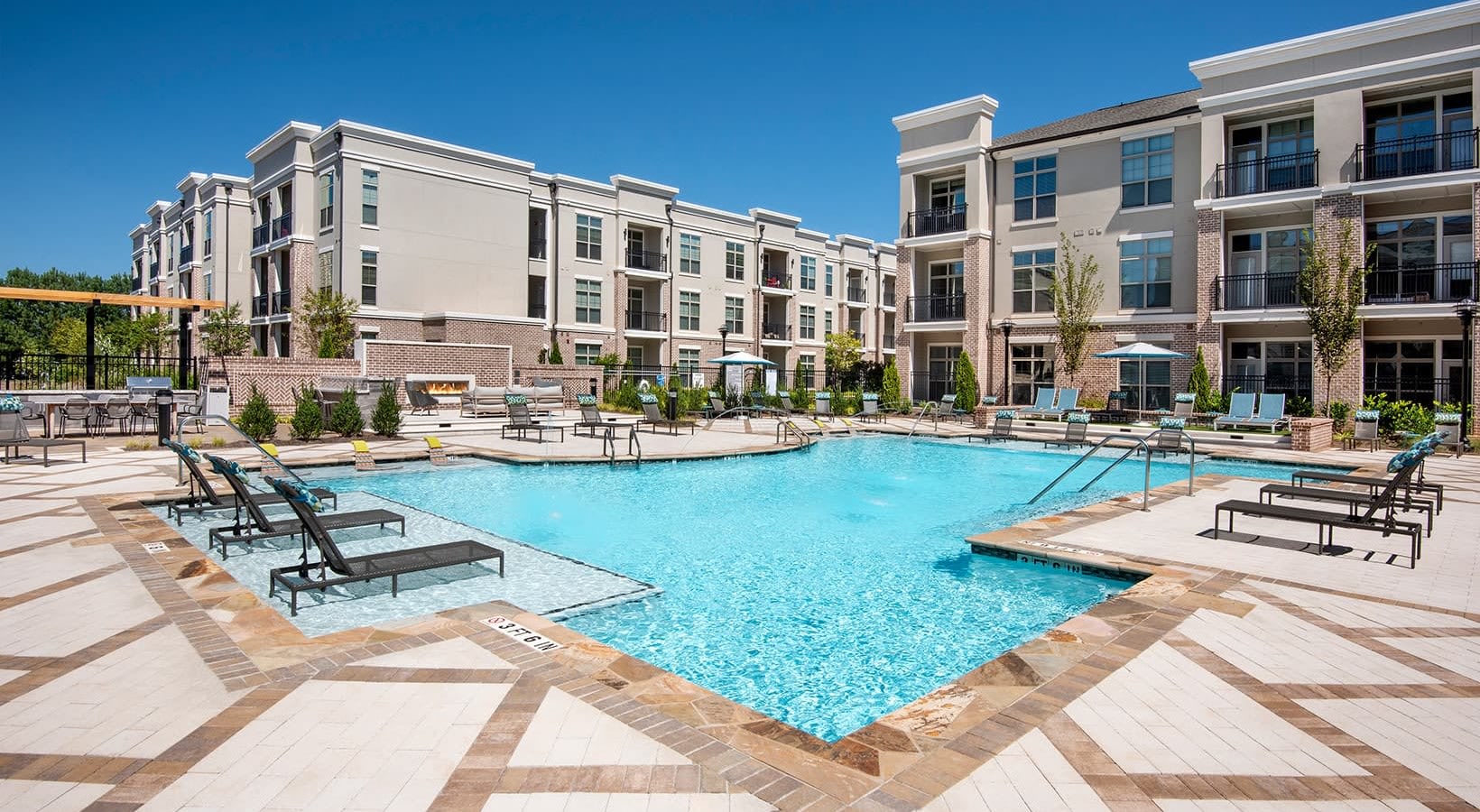 Ten 45 Suwanee Luxury Apartments – photo 4