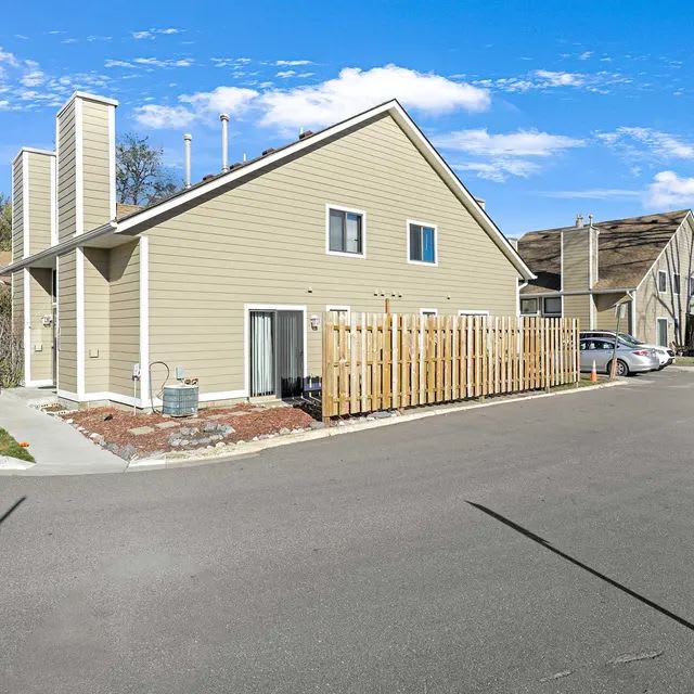 Lofts at Sand Creek – photo 2