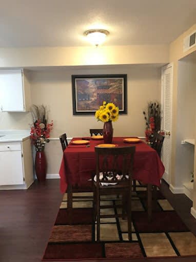 Northlake Manor – photo 3