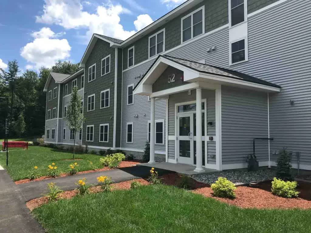 The Ridge at Eastern Trails Apartments – photo 4