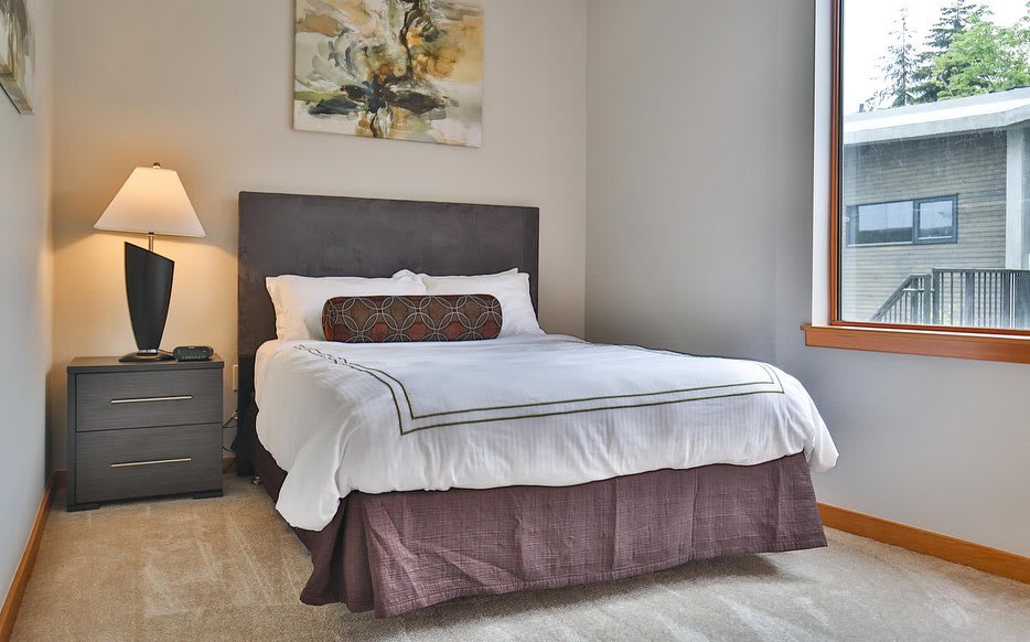 Park East Apartments – photo 4