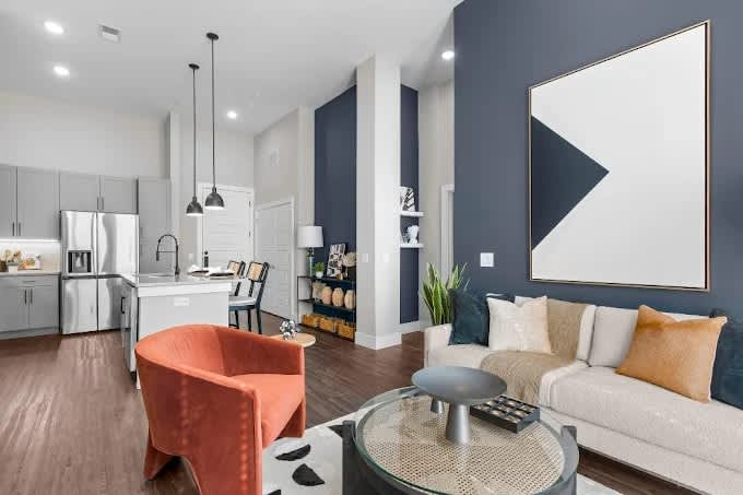 District at 54 – photo 3
