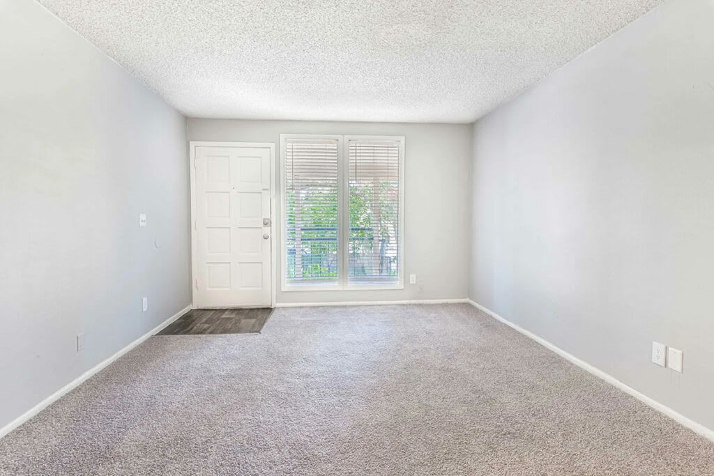 Lakewood Oaks – photo 4