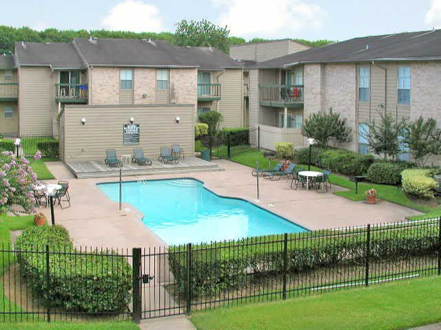 Bayou Bend Apartments – photo 4
