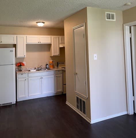 Kelly Apartments – photo 2