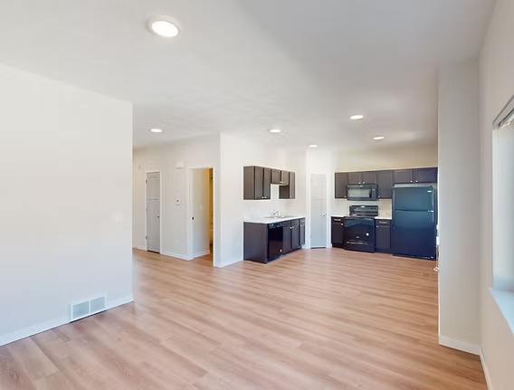 Greenwood Apartments – photo 4