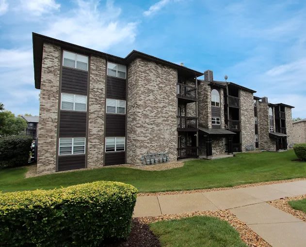 Windsor Estate Apartment Homes – photo 2