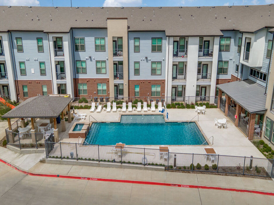 Palladium Dallas Stemmons – photo 1