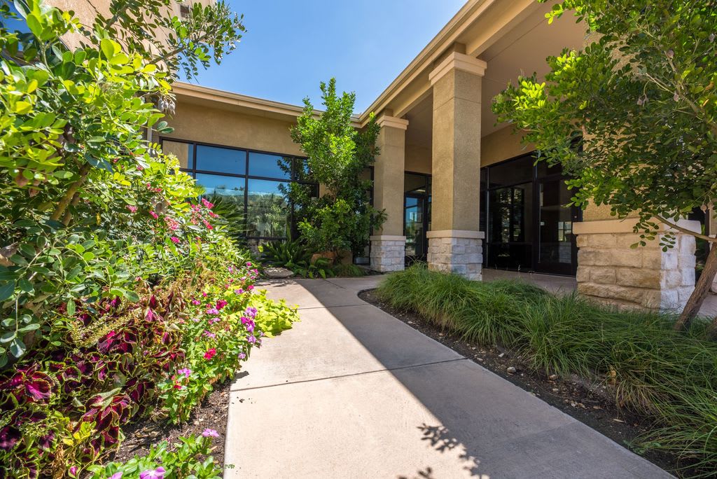 Crest Round Rock – photo 5