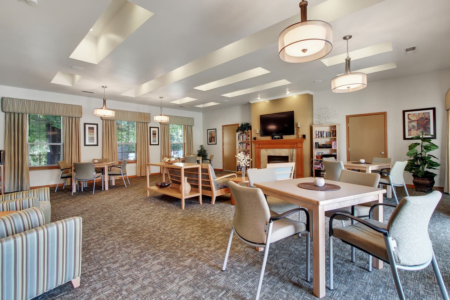 Springetts Apartments – photo 4