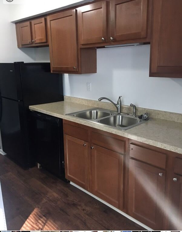 Pier 39 Apartments & Townhomes – photo 2