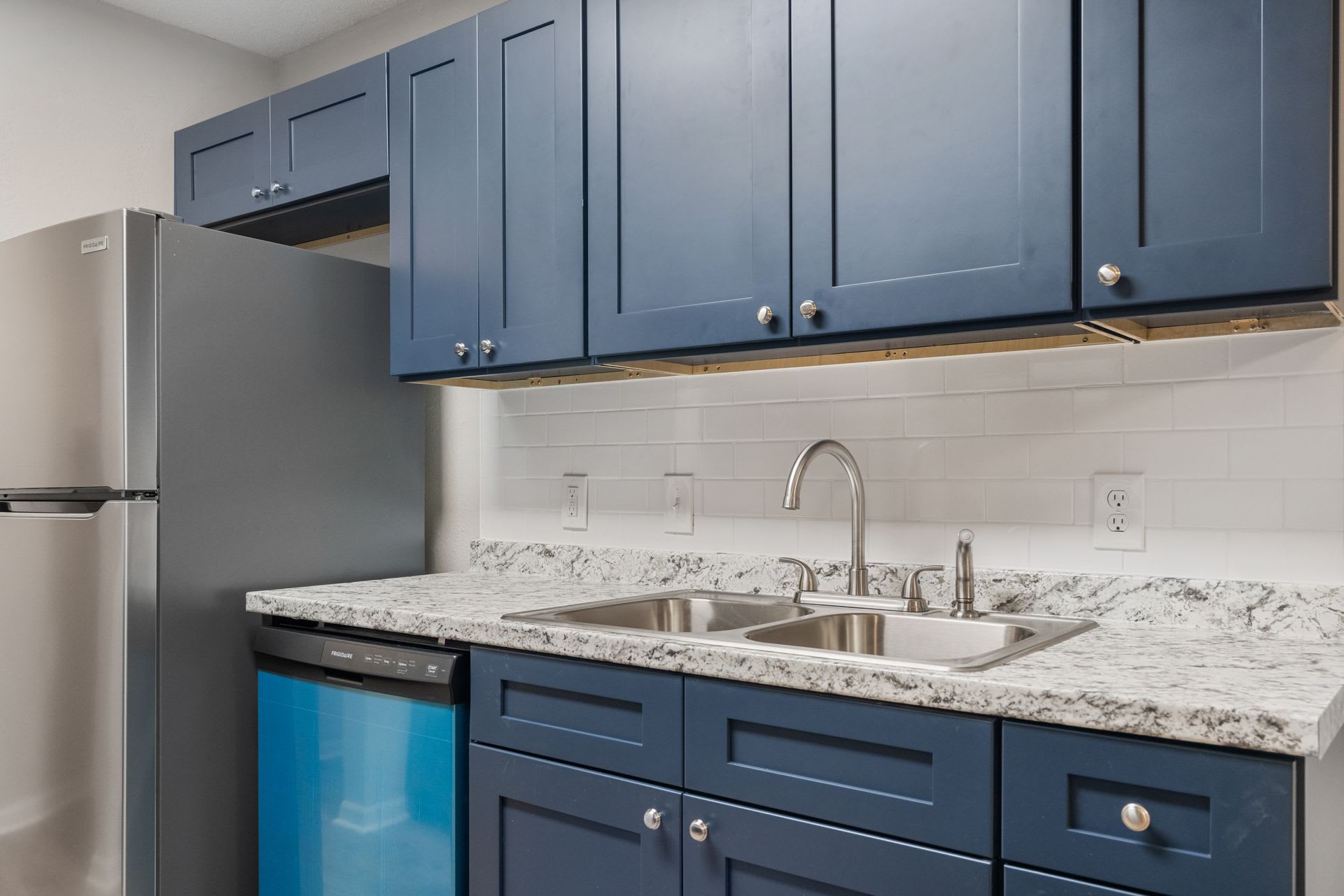 Hampton Place Luxury Apartment – photo 3