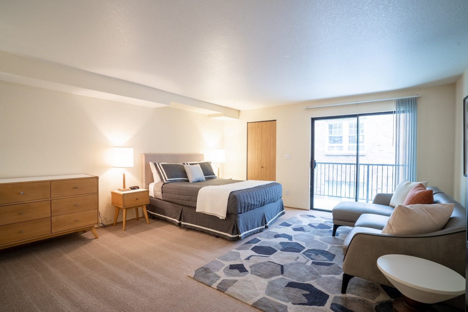 The Edge Apartments – photo 4