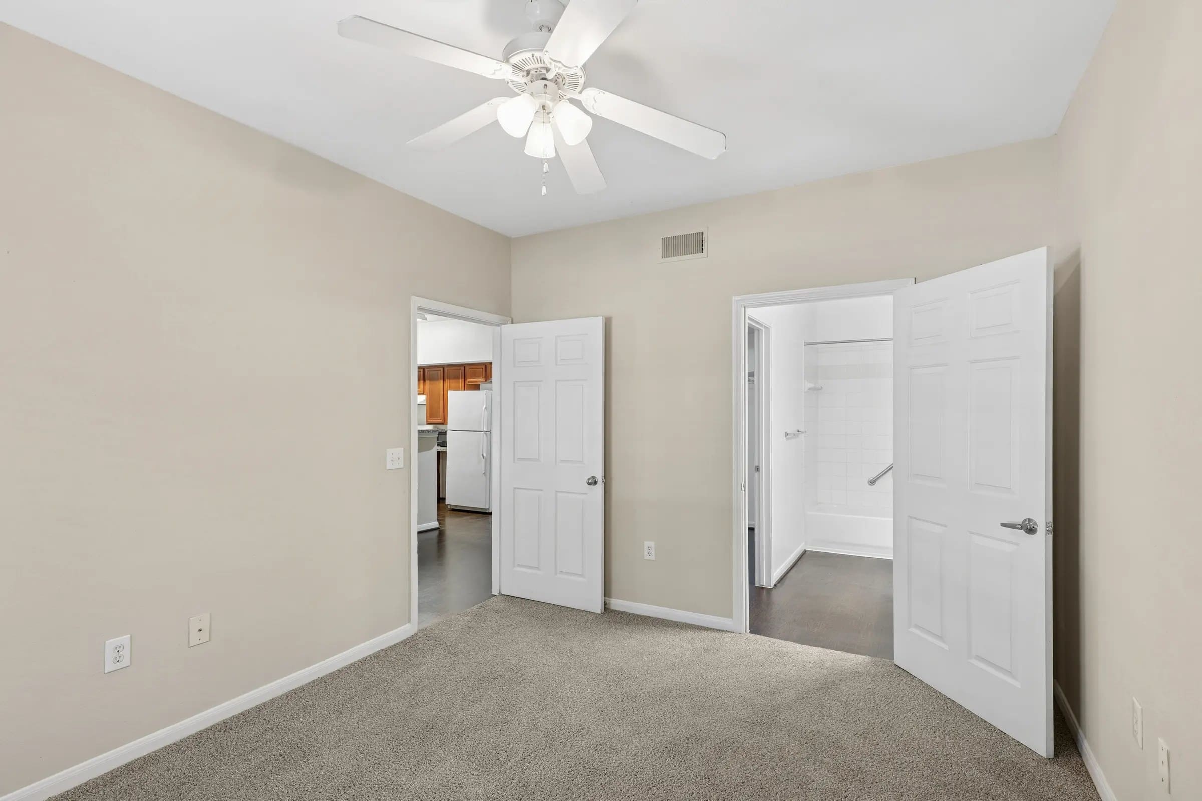 Fairlake Cove – photo 5