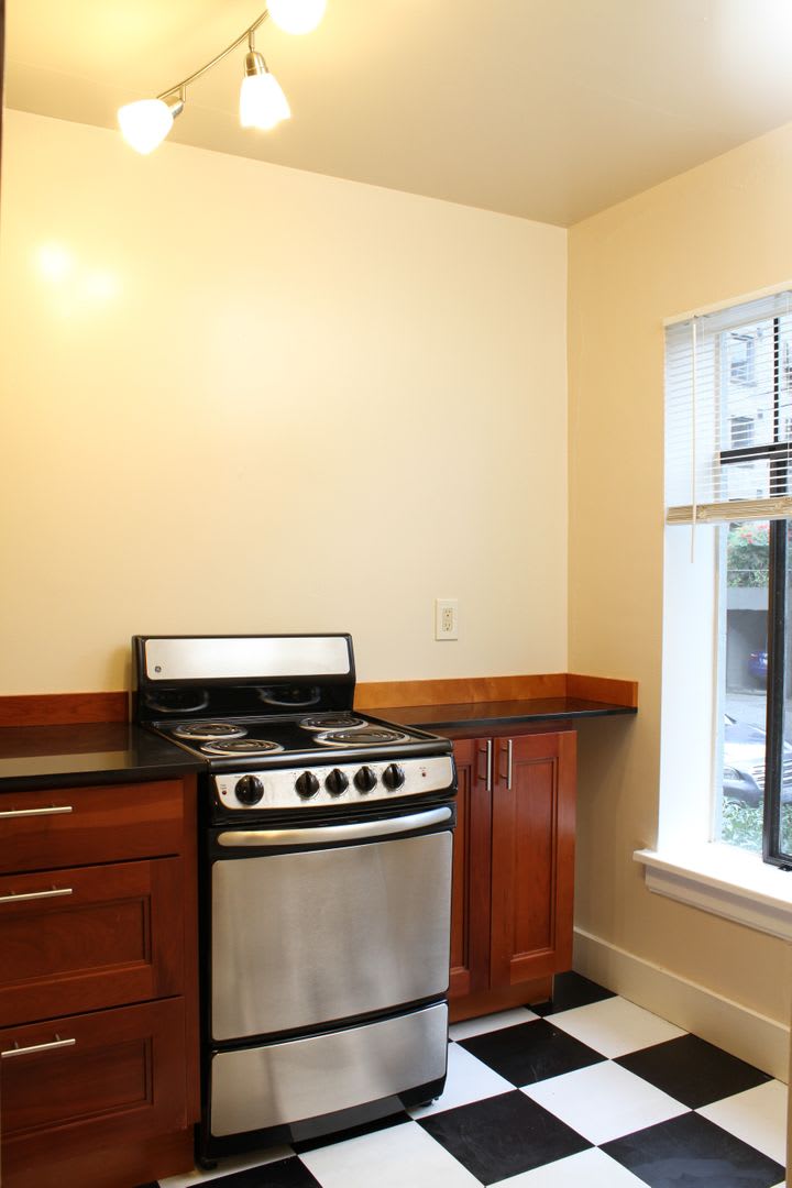 Viceroy Apartments – photo 3