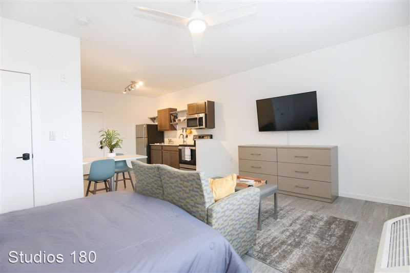 Studios180 – photo 2