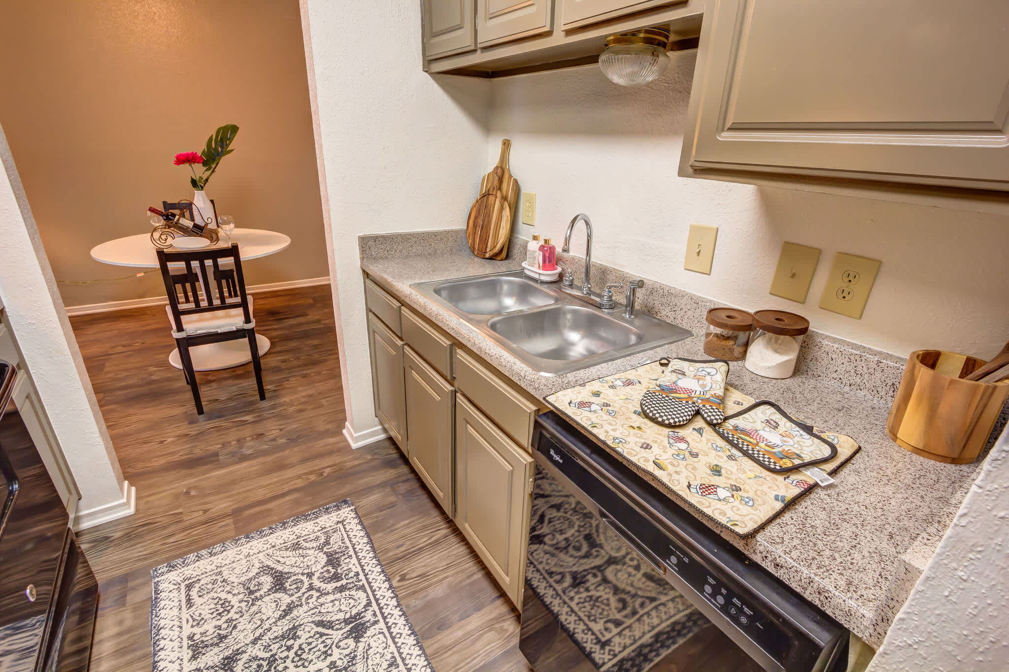 4 Eighty West Parker – photo 5
