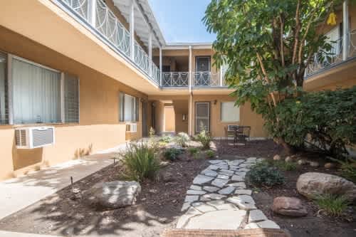 6326 Coldwater Canyon – photo 2