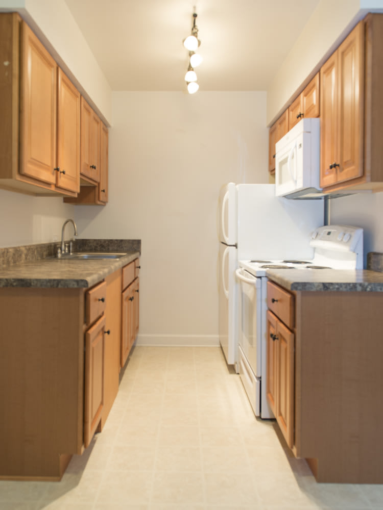 1701 Gordon Avenue – photo 2