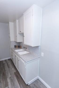 1094 Cherry Ave – photo 3