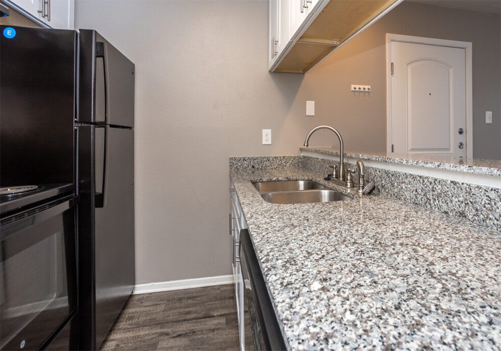 Highland Park Apartments – photo 2