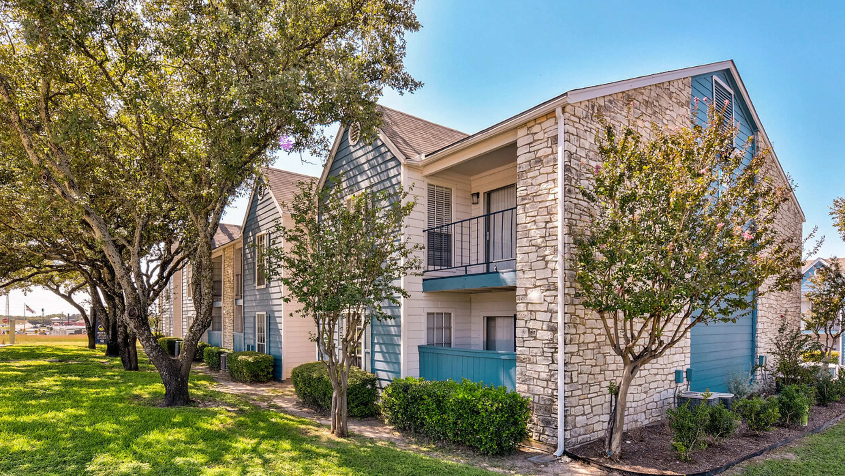 Oaks At Creekside – photo 4