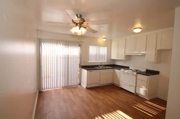 Colony Frontera Apartments – photo 2