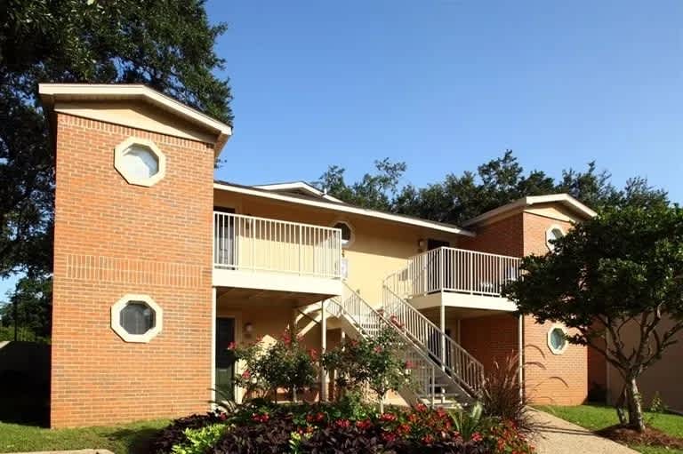 Coastal Pointe Apartments – photo 3
