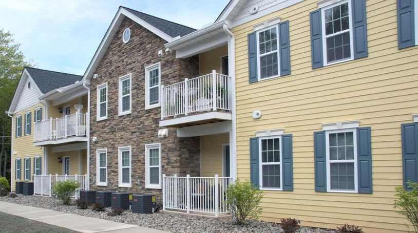 Liberty Commons Apartments- Affordable housing – photo 1
