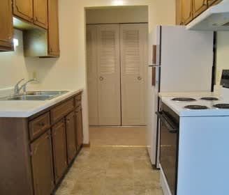 Emerson – photo 2