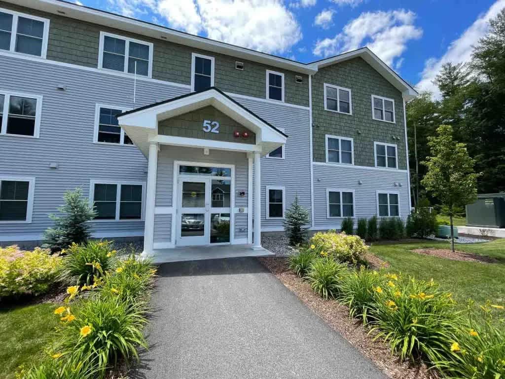 The Ridge at Eastern Trails Apartments – photo 3
