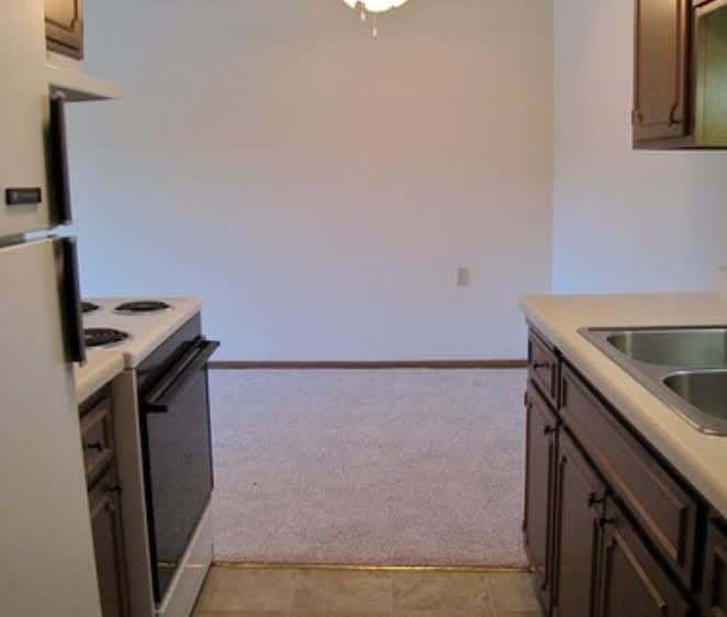 Emerson – photo 3