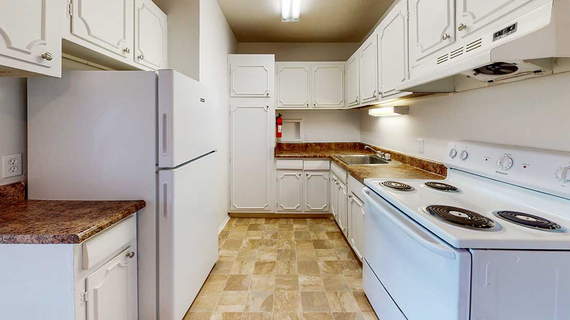 Kendall Manor Apartments – photo 3