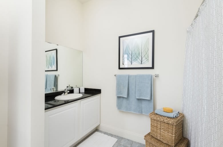 305 Dutton Street – photo 4