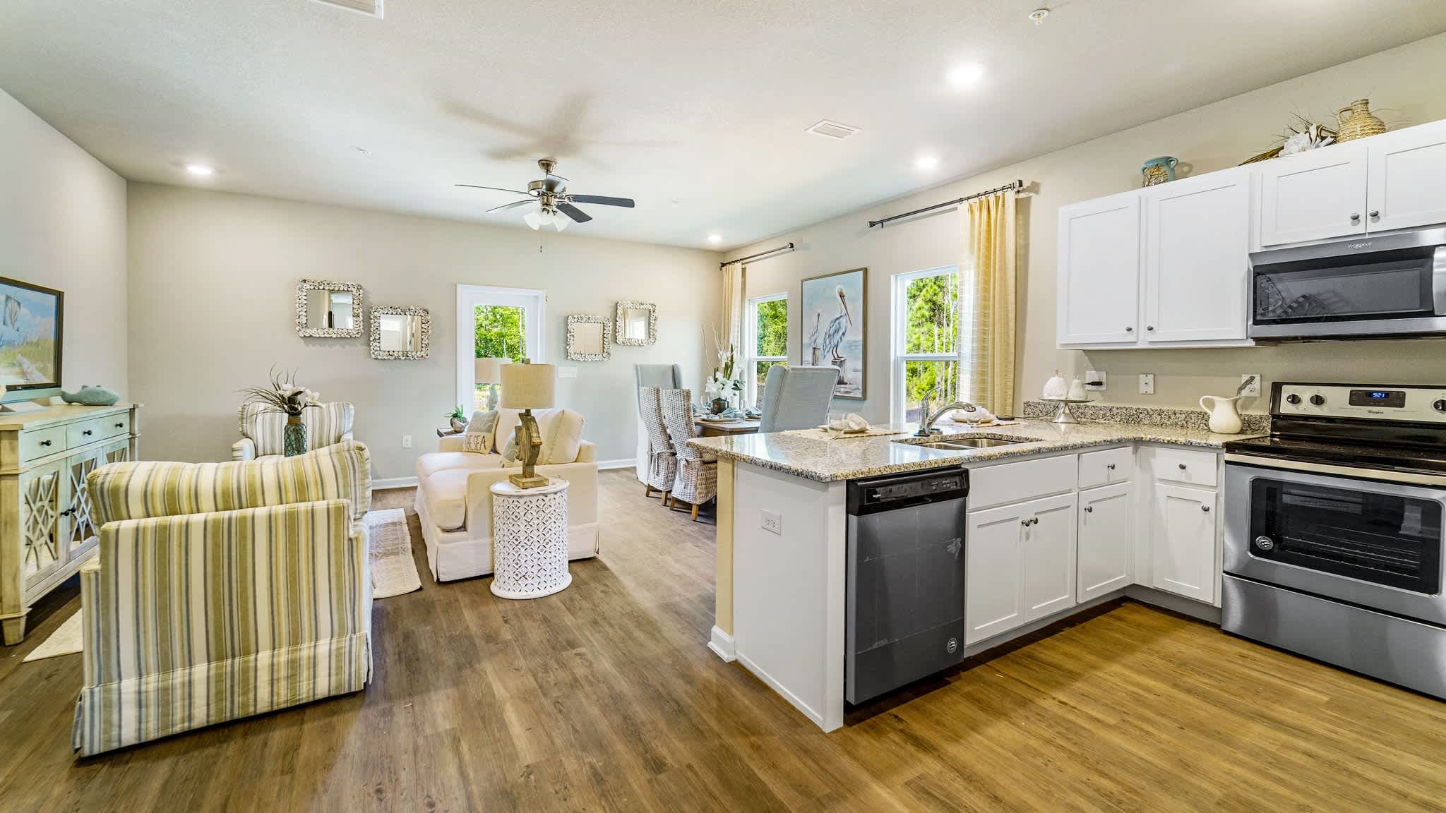 Gulf Stream Apartments – photo 1