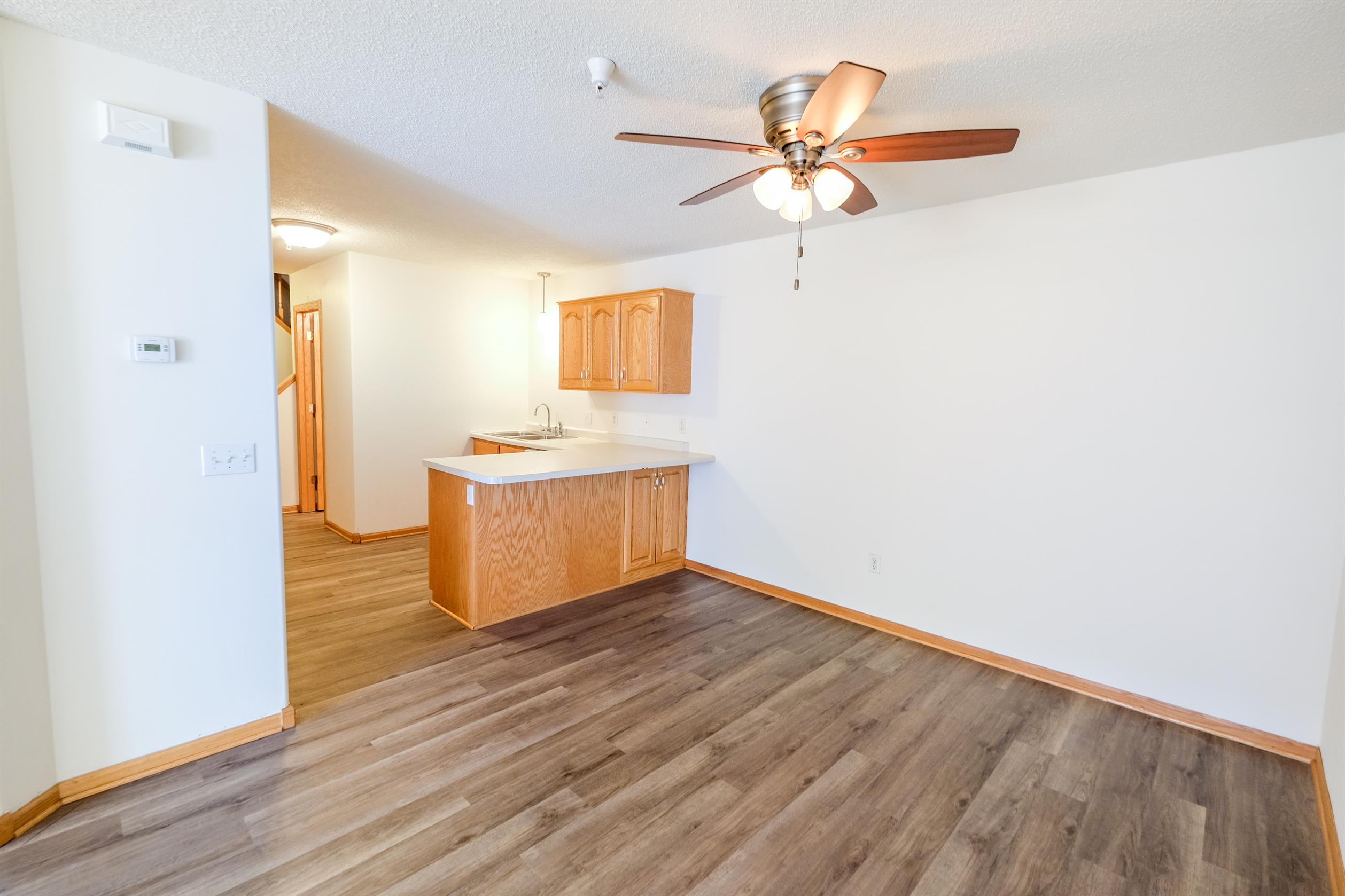 Oak Pointe Townhomes – photo 5