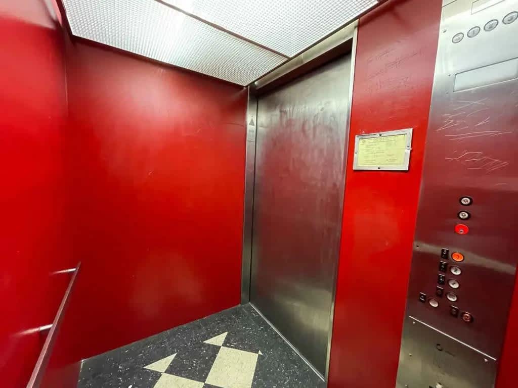 St. George Apartments – photo 5