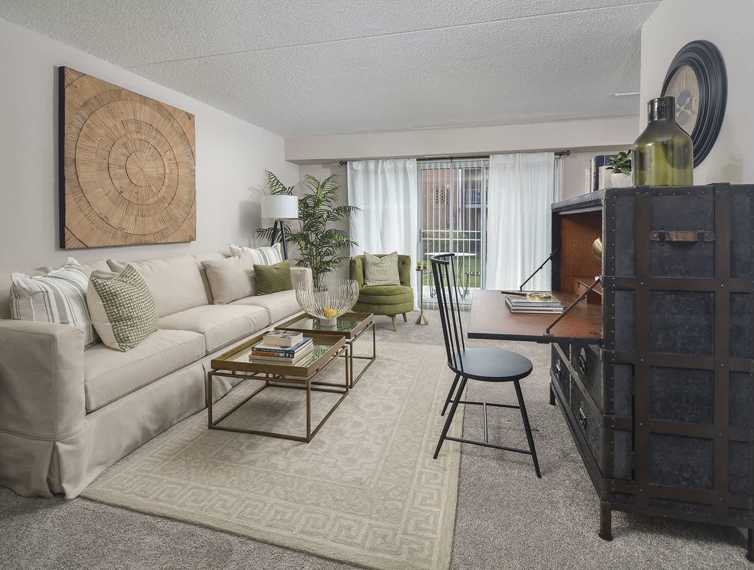 Westover Club Apartments – photo 4