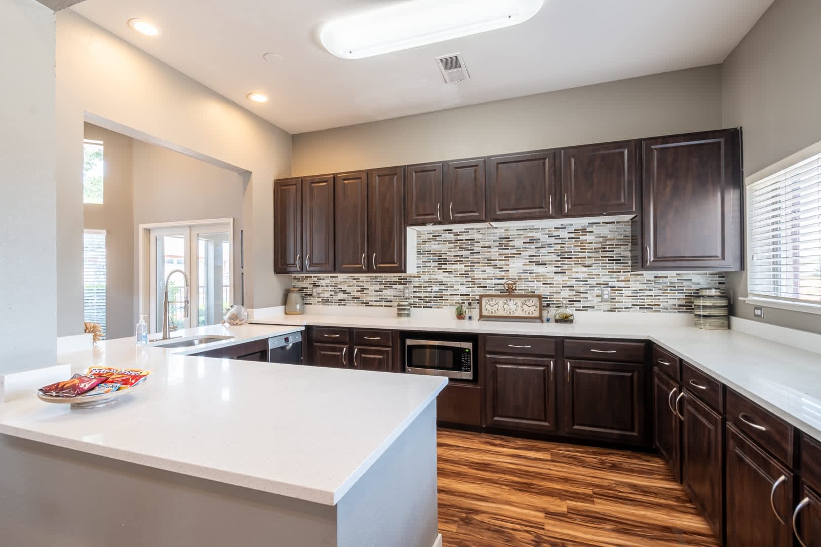 Western Station Apartments – photo 1